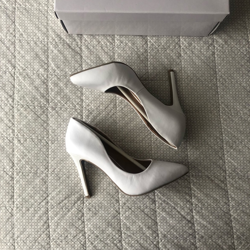 NEW pointed toe heels